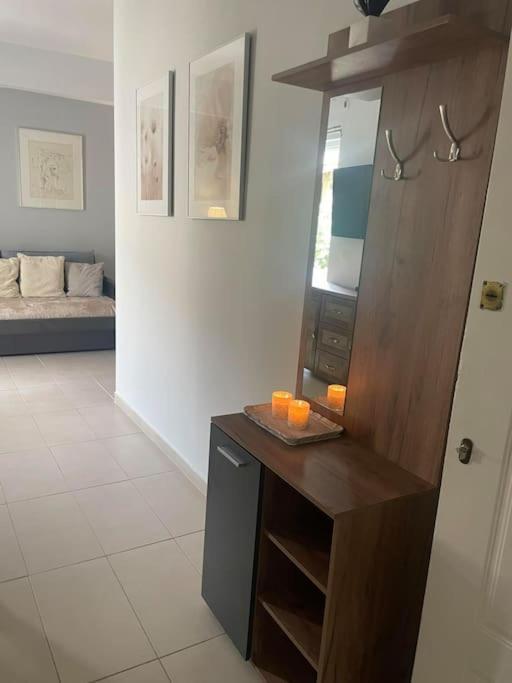 Studio In The Center, 2 Mins From The Beach Loutraki  Eksteriør bilde